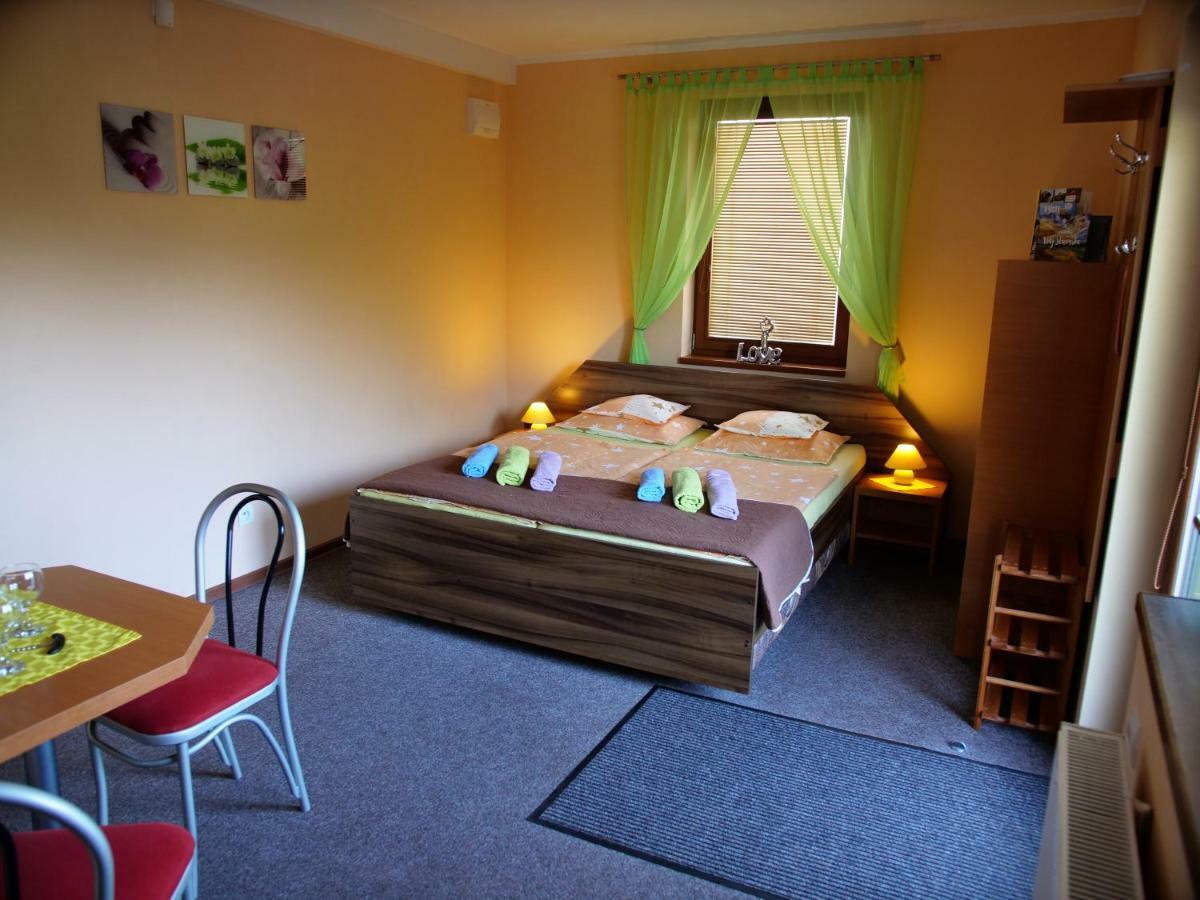 Apartmany U Slavky Besenova Ngoại thất bức ảnh